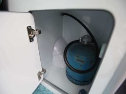 Alternative view of Box for EVO 1300 rib kit swb van