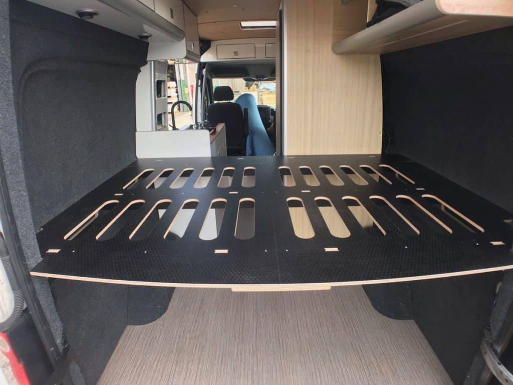 REAR BED PLATFORM SPRINTER / Crafter 2006 2017 MWB Black Heksa