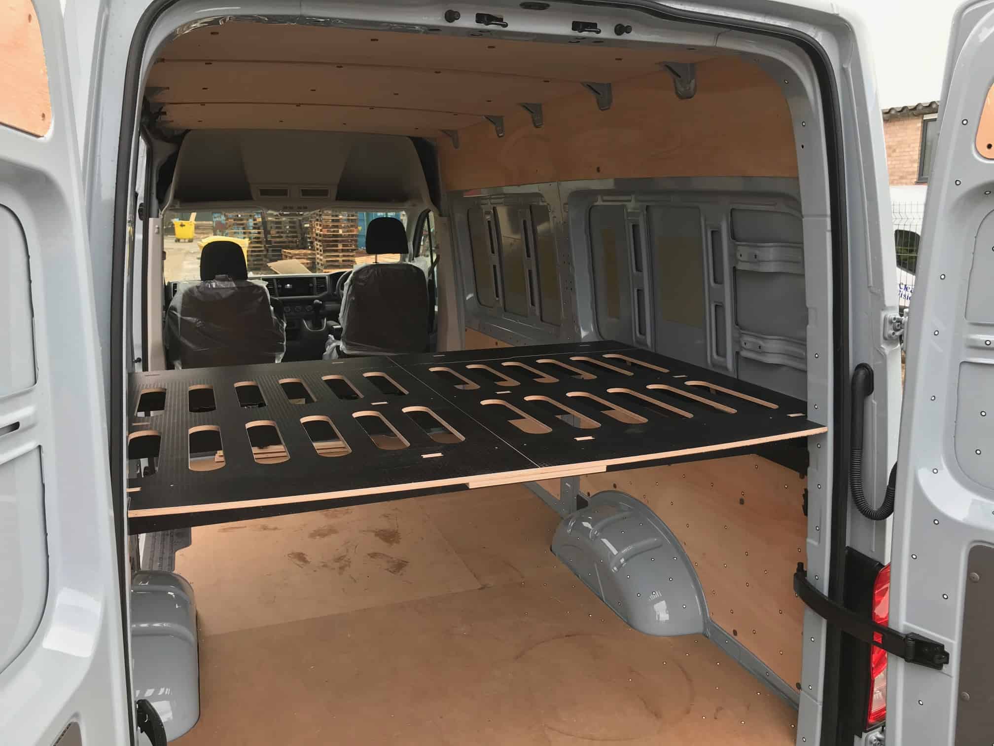 REAR BED PLATFORM Crafter 2017 Onwards MWB Black Heksa - Image 11
