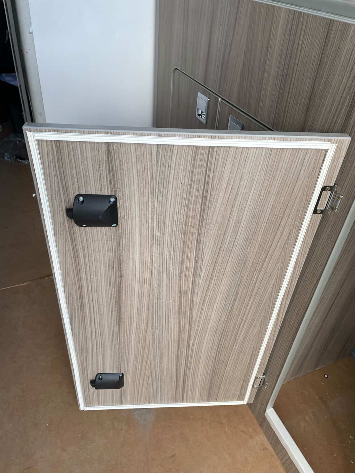 REAR BED UNIT ( B ) Crafter MAN TGE 4x4 2017 MWB ONWARDS - Image 6