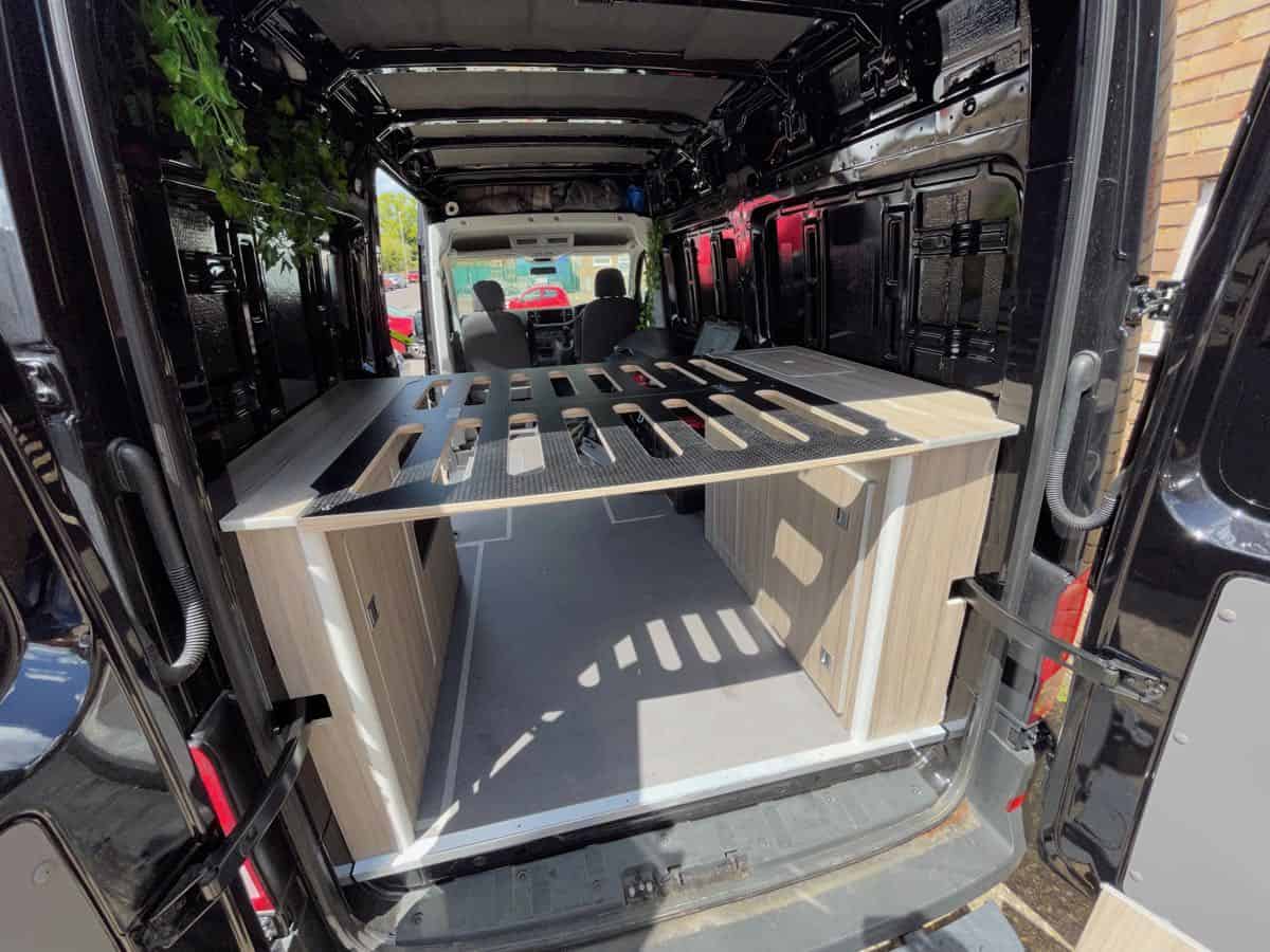 REAR BED UNIT ( B ) Crafter MAN TGE 4x4 2017 MWB ONWARDS - Image 3
