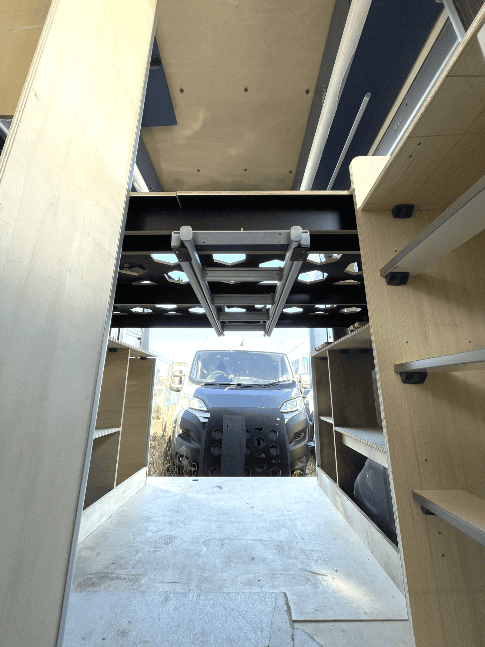 Lippert Slide Out Ladder 1000mm - Image 5